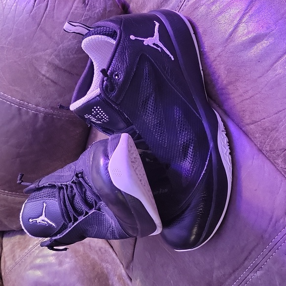 Men's Size 11.5 Air Jordan Q Flight 2011 Black and White - Picture 2 of 6